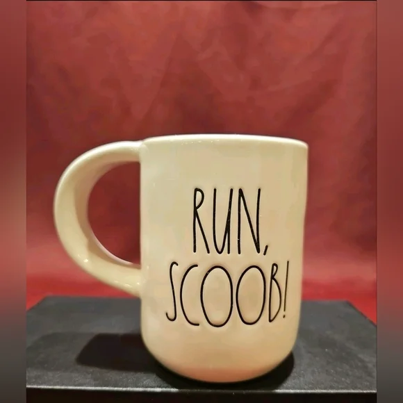 Rae Dunn Run Scoob! Scooby Doo 3D Ceramic Mug Shaggy Halloween - Picture 3 of 6
